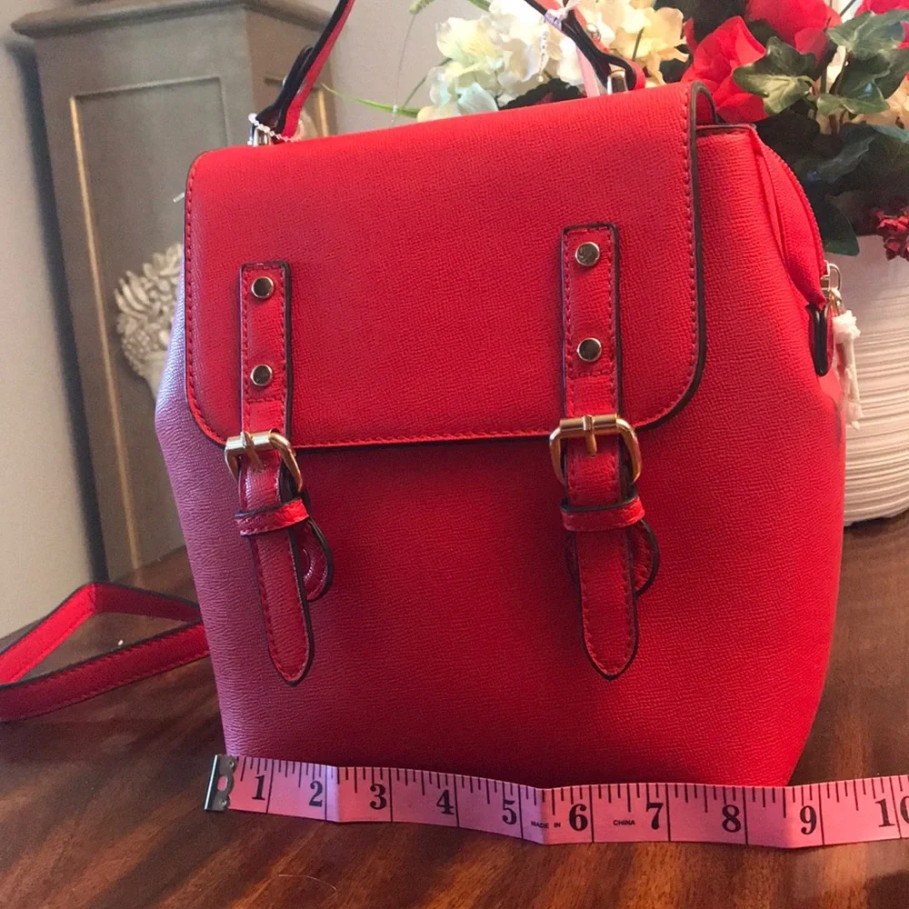 la Tierra fashion red backpack